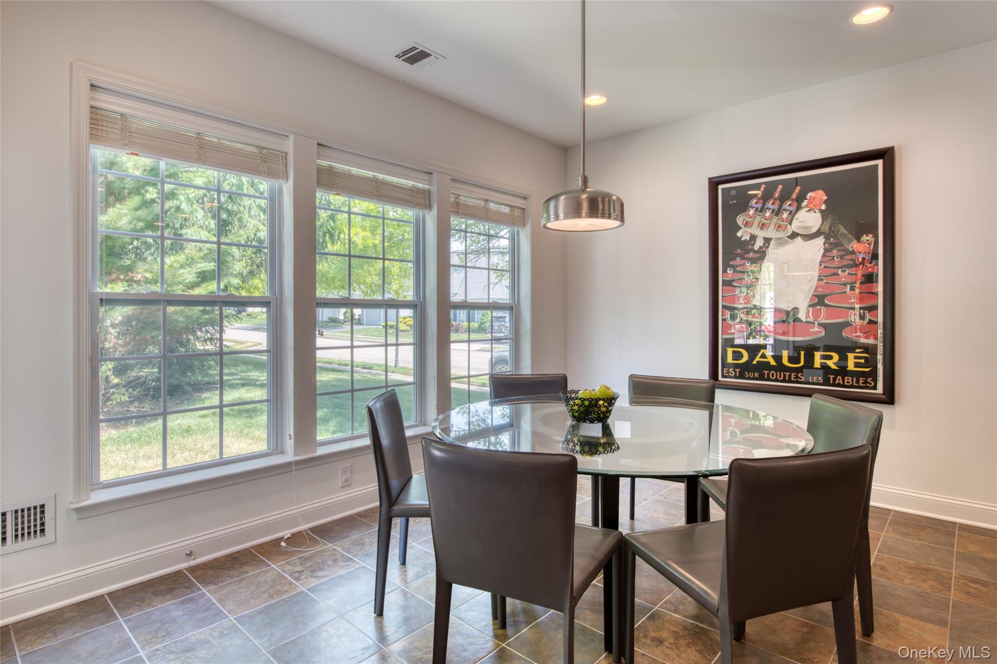 171 Jonathan Lane – For Sale photo 7