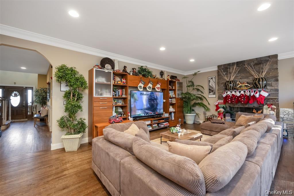 1680 Lake Avenue – For Sale photo 18