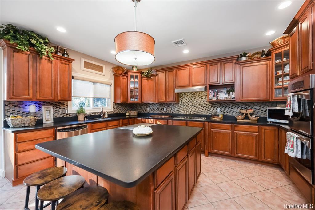 1680 Lake Avenue – For Sale photo 16