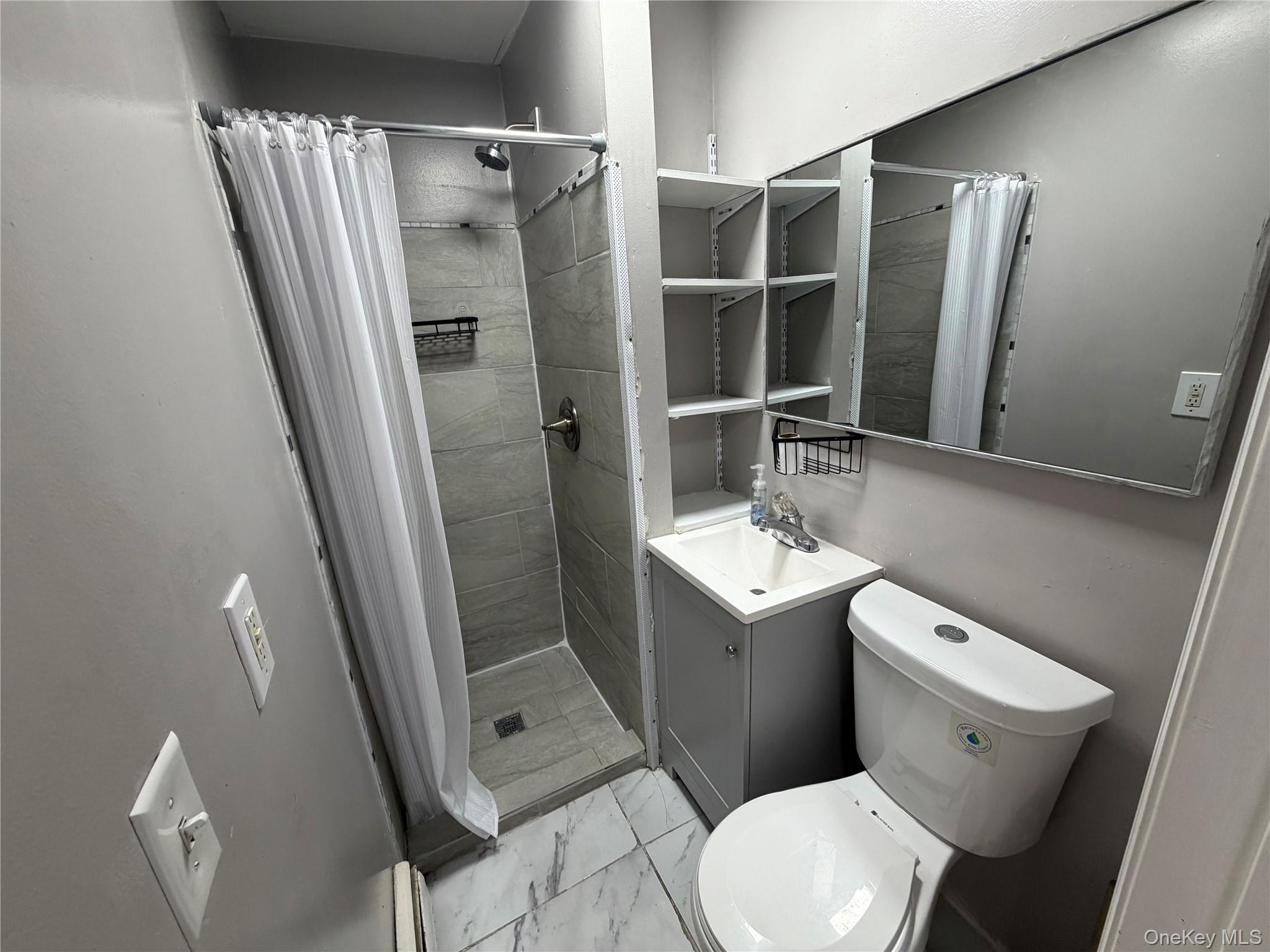 93 Catharine Street, Unit 2 photo 12
