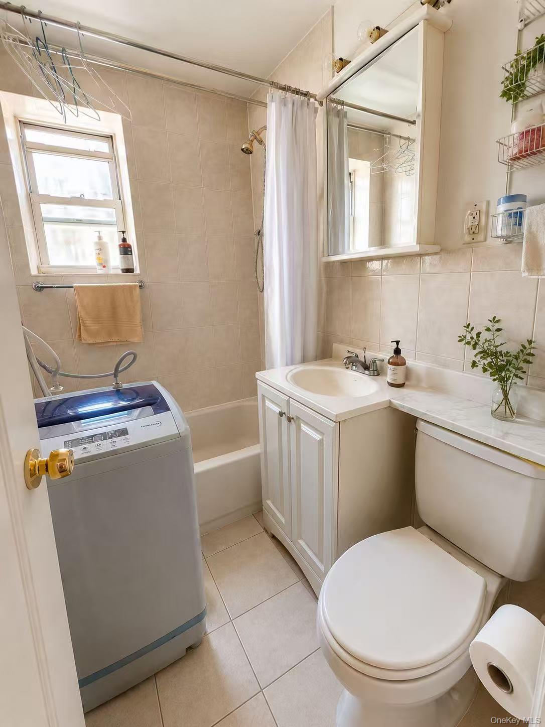 138-25 68th Drive, Unit 1A photo 6