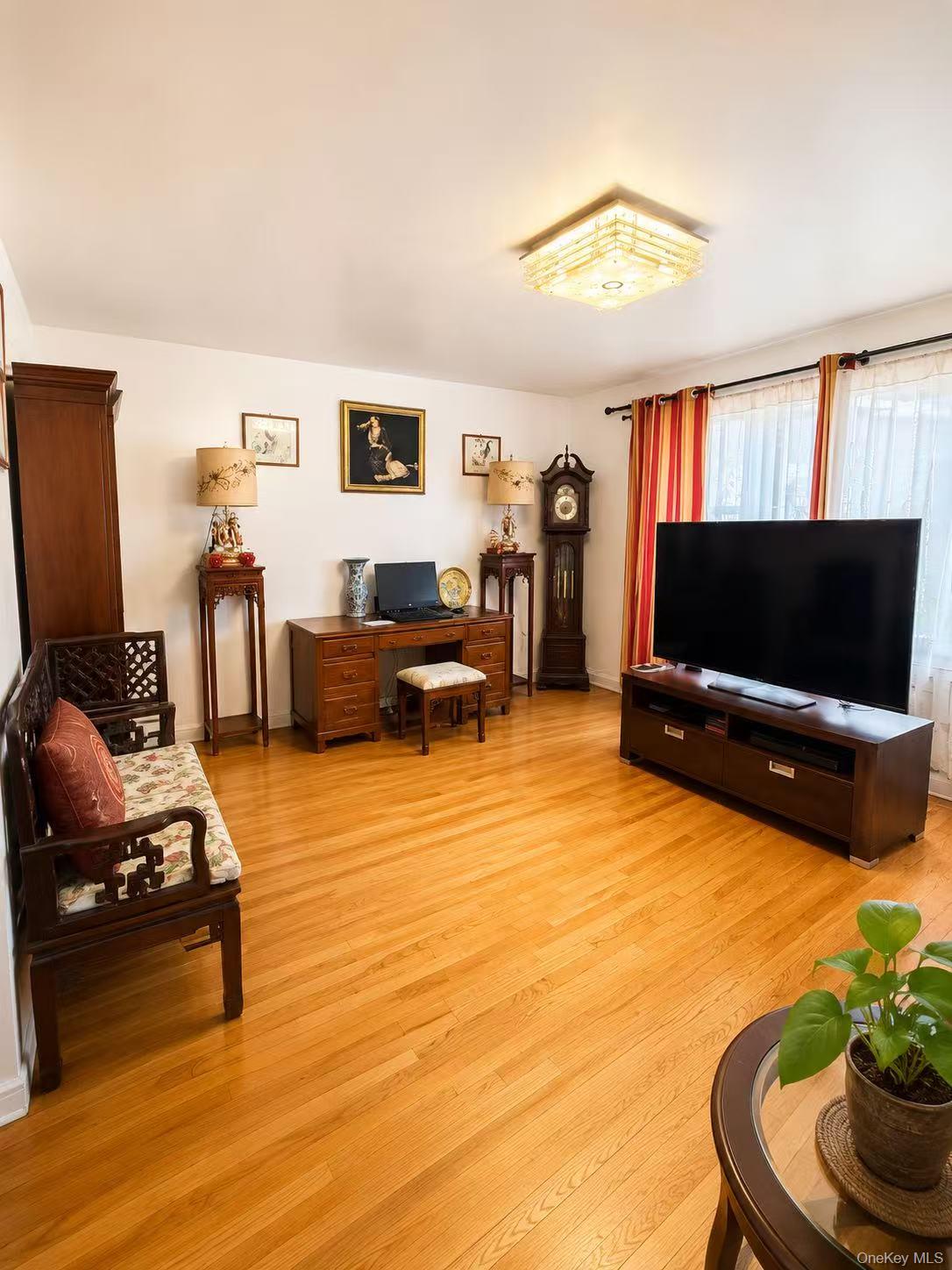 138-25 68th Drive, Unit 1A photo 3