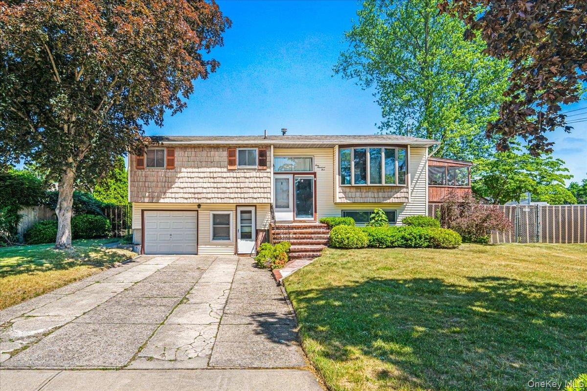105 Strauss Avenue – For Sale