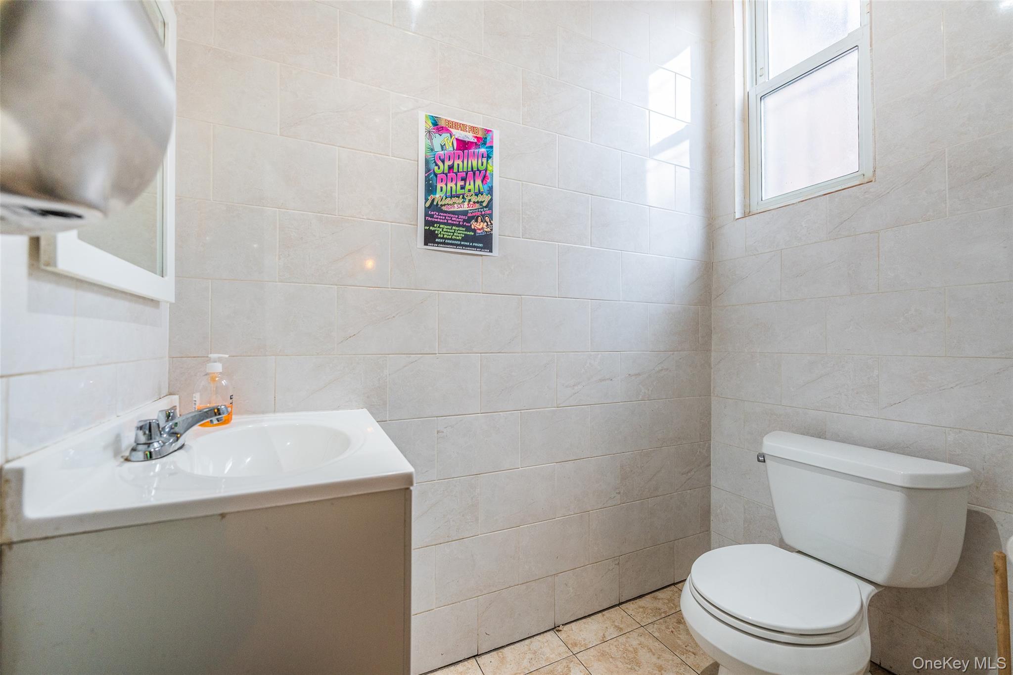 16904 Crocheron Avenue – For Sale photo 25