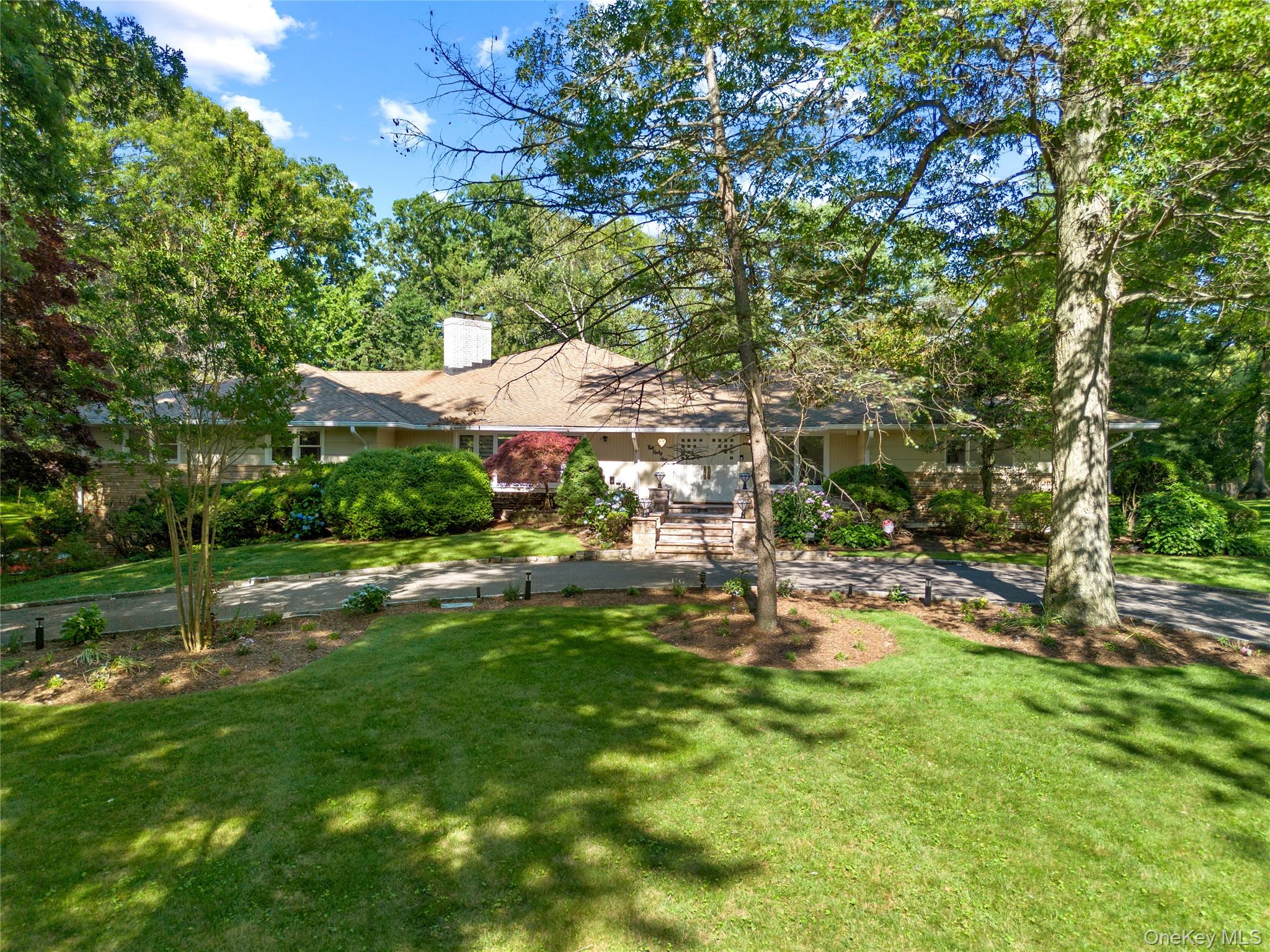 249 Glen Cove Road – For Sale