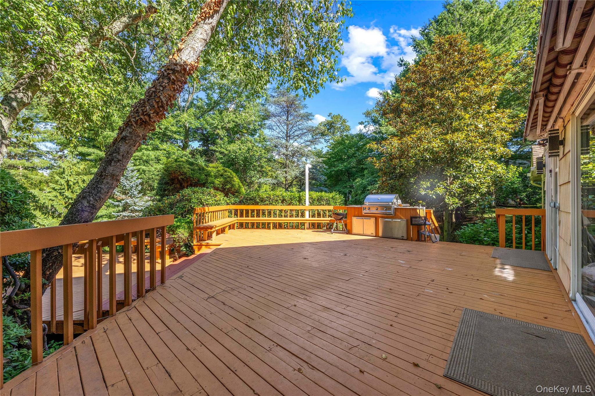 249 Glen Cove Road – For Sale photo 31