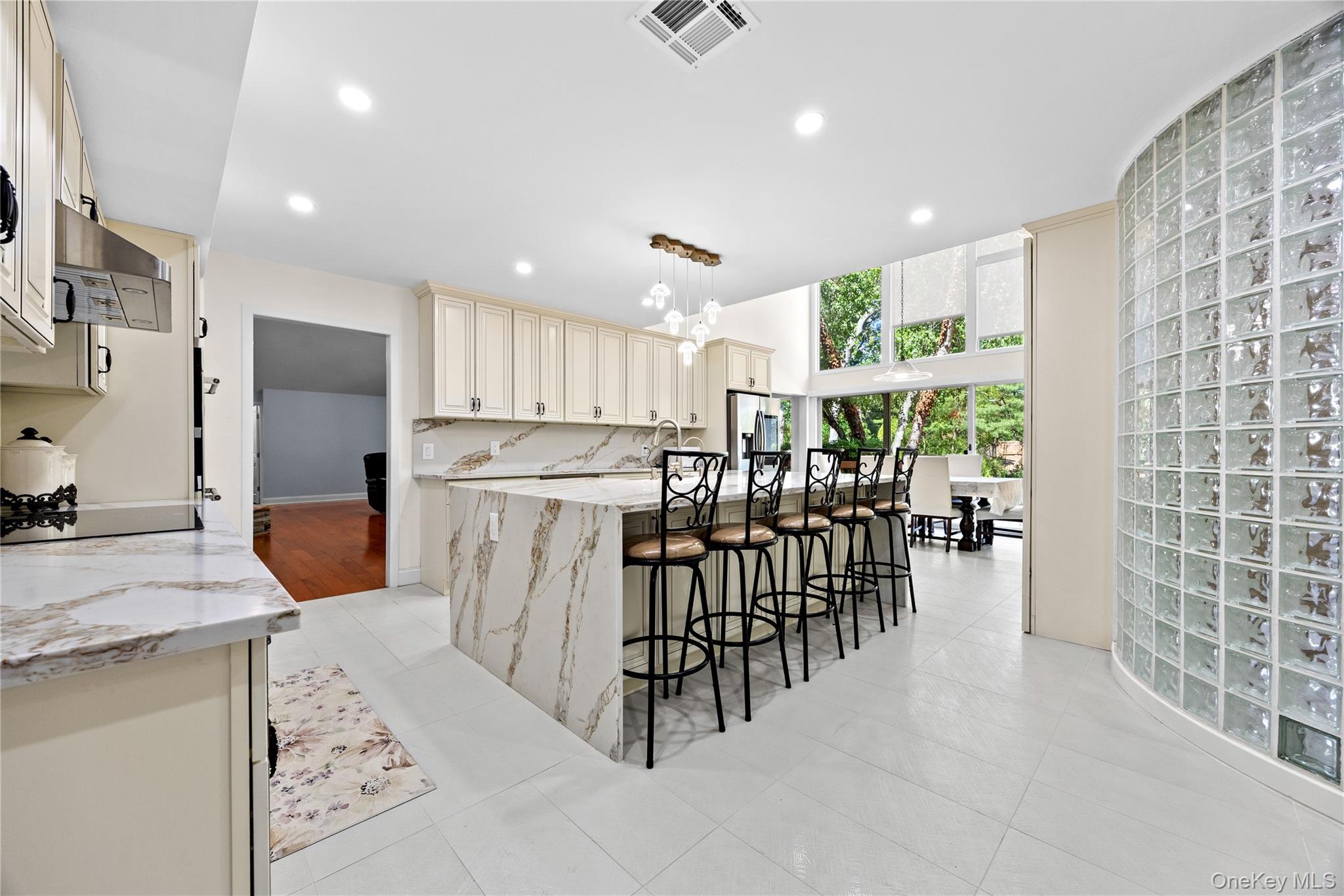 249 Glen Cove Road – For Sale photo 11