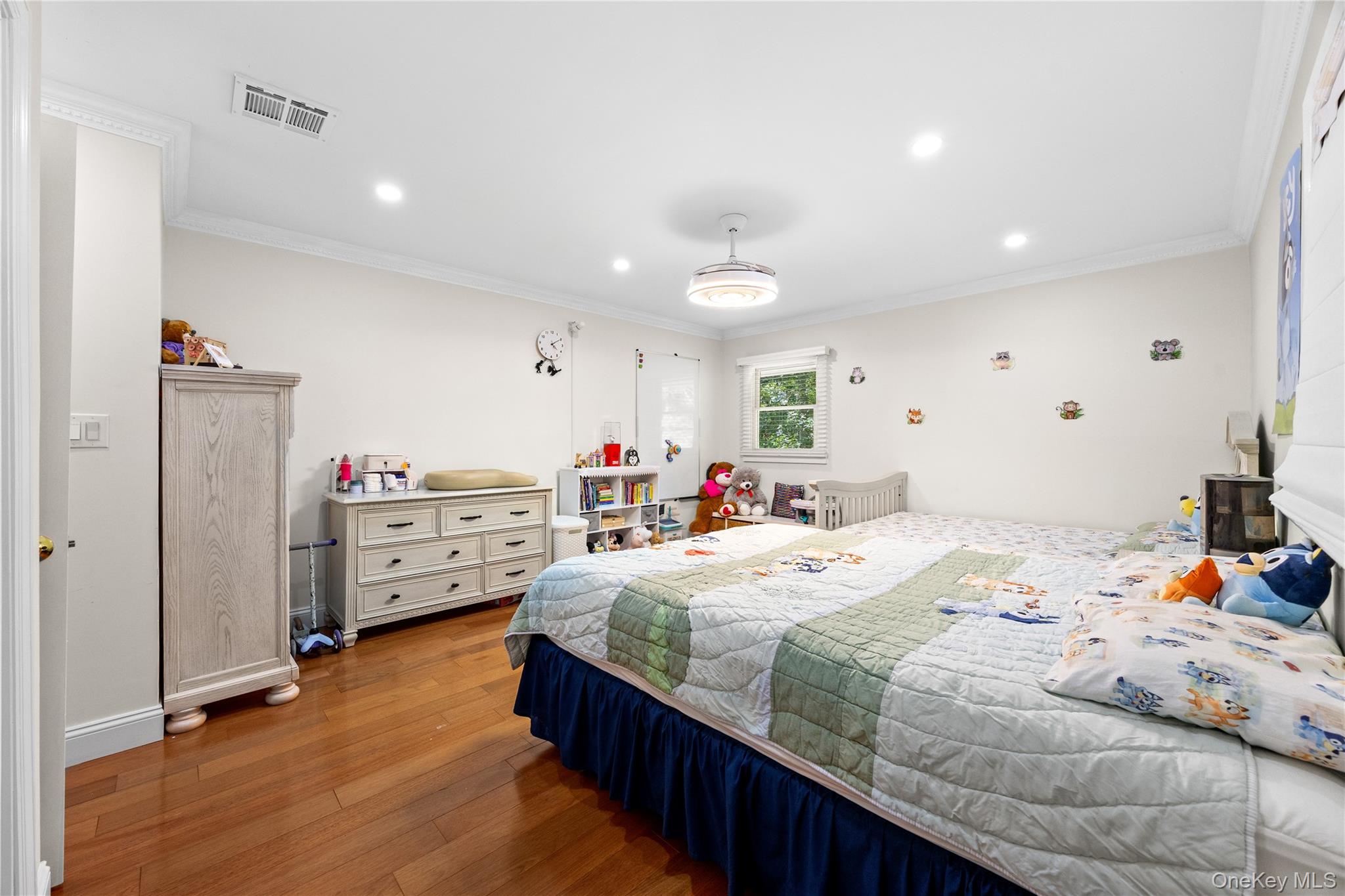 249 Glen Cove Road – For Sale photo 21