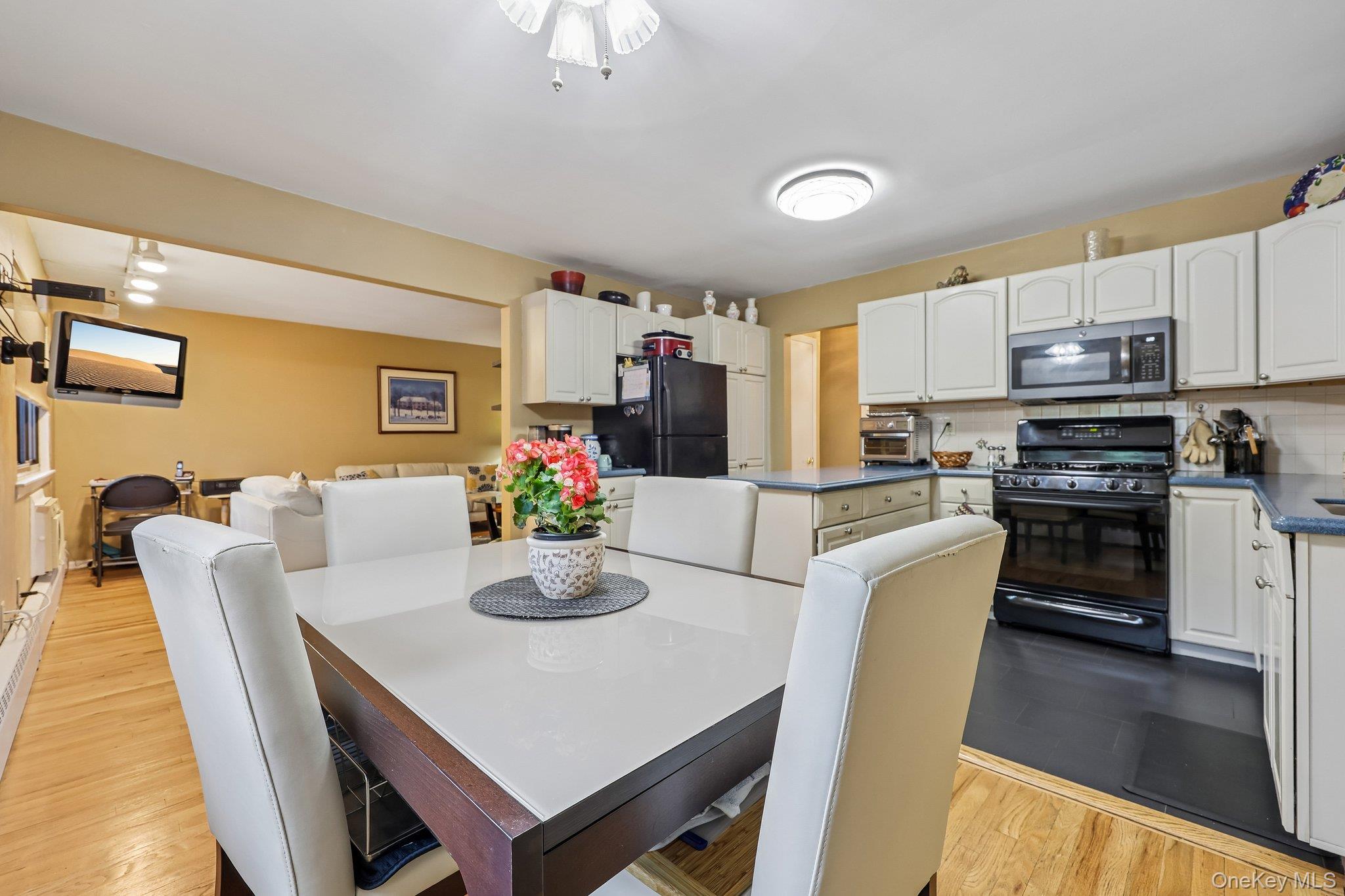 3 W Lawrence Park Drive, Unit 3 photo 23