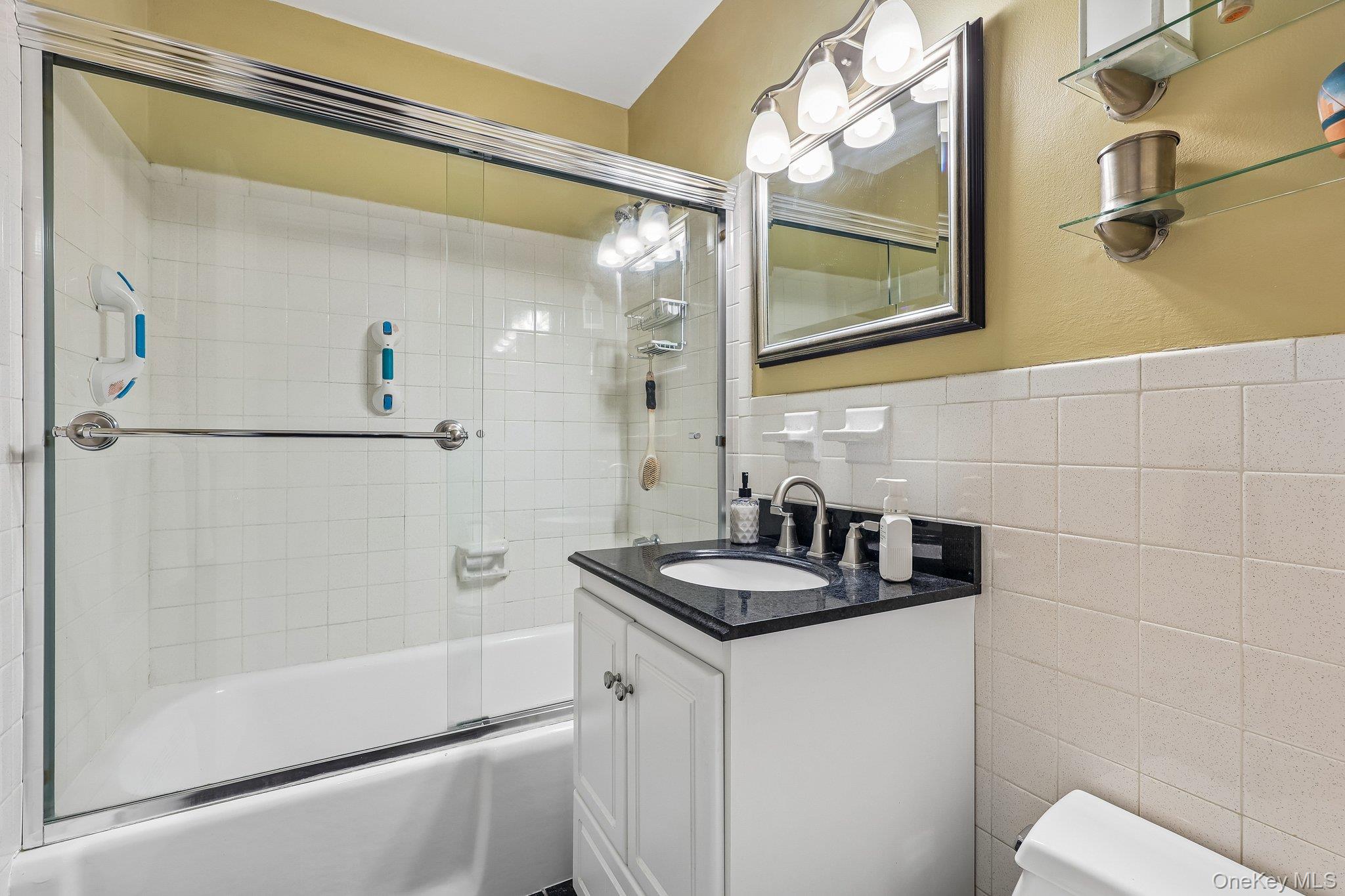 3 W Lawrence Park Drive, Unit 3 photo 32
