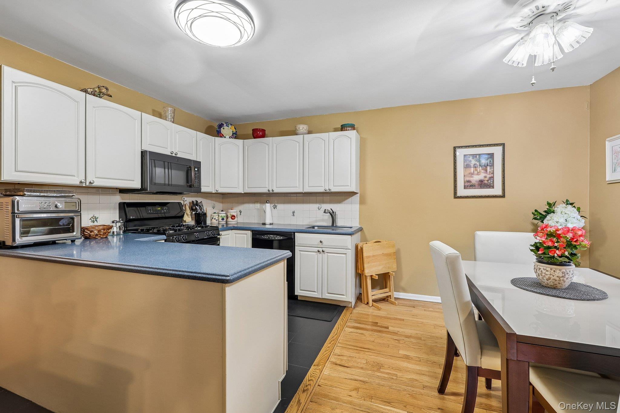 3 W Lawrence Park Drive, Unit 3 photo 28