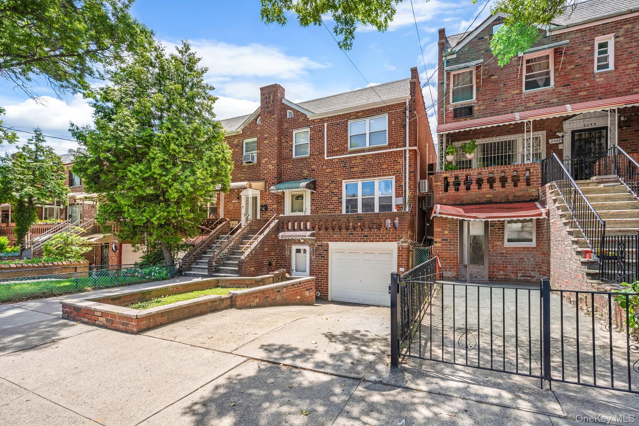 2550 E 11th Street – For Sale photo 2