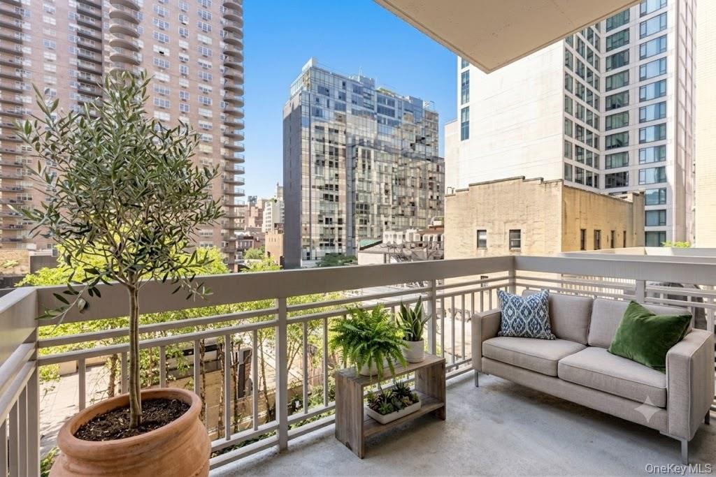 170 E 87th Street, Unit E5FG photo 14