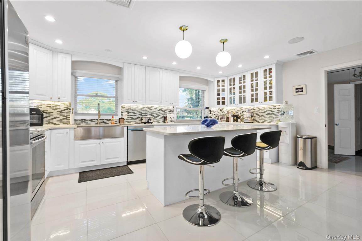105 Park Lane – For Sale photo 11