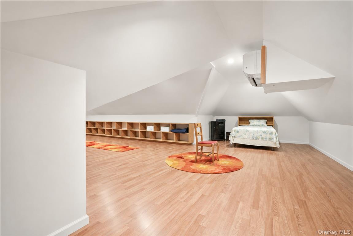 105 Park Lane – For Sale photo 24