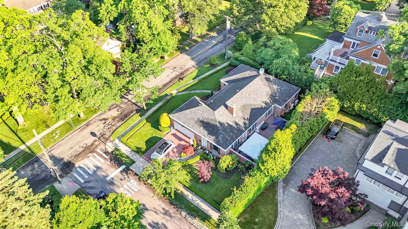 105 Park Lane – For Sale photo 44
