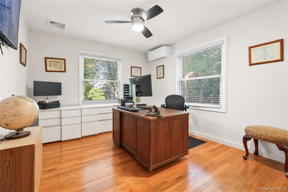 105 Park Lane – For Sale photo 19