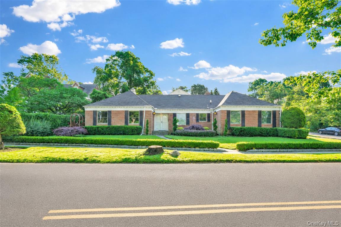 105 Park Lane – For Sale
