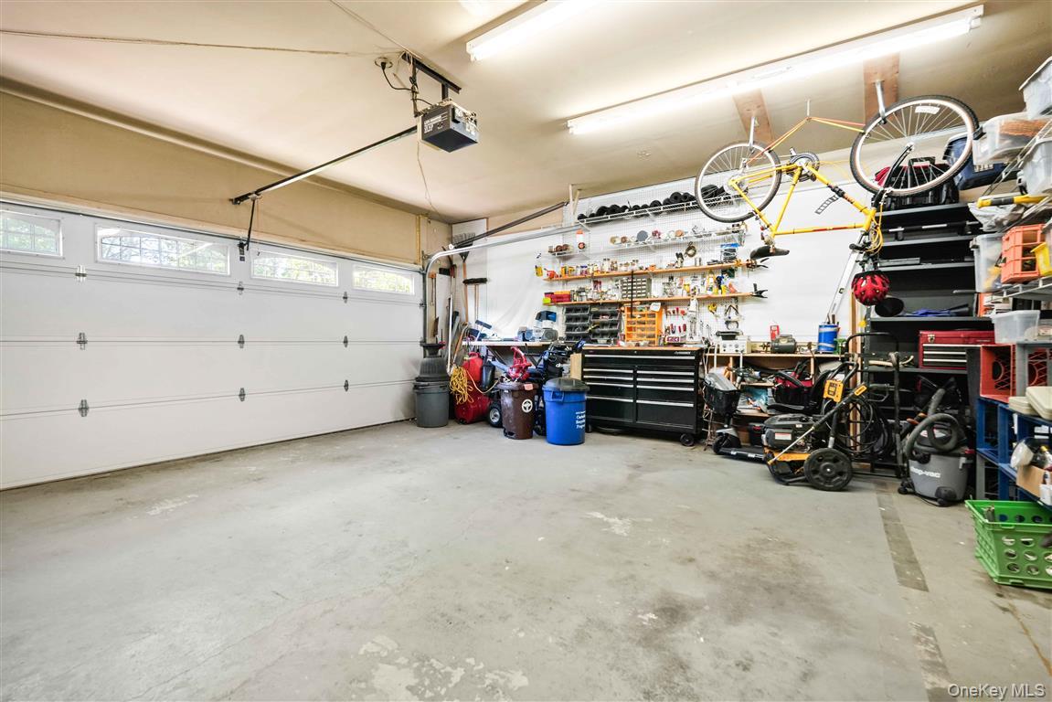 105 Park Lane – For Sale photo 36