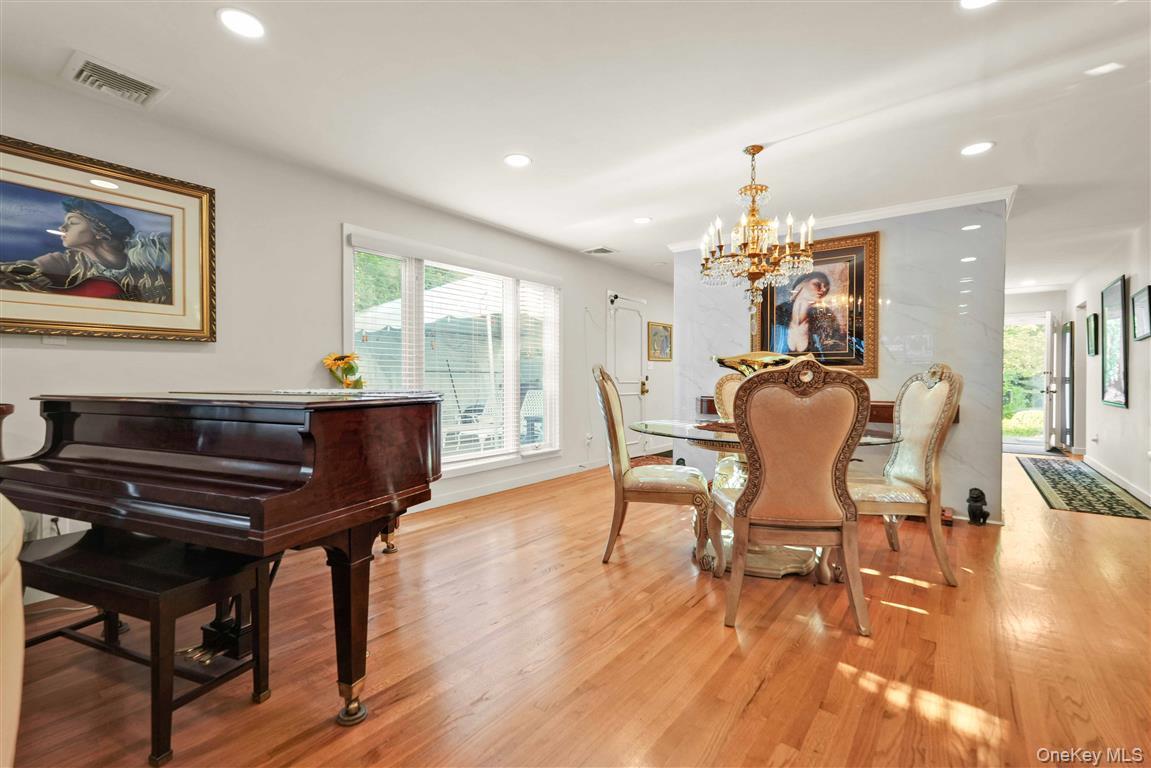 105 Park Lane – For Sale photo 9