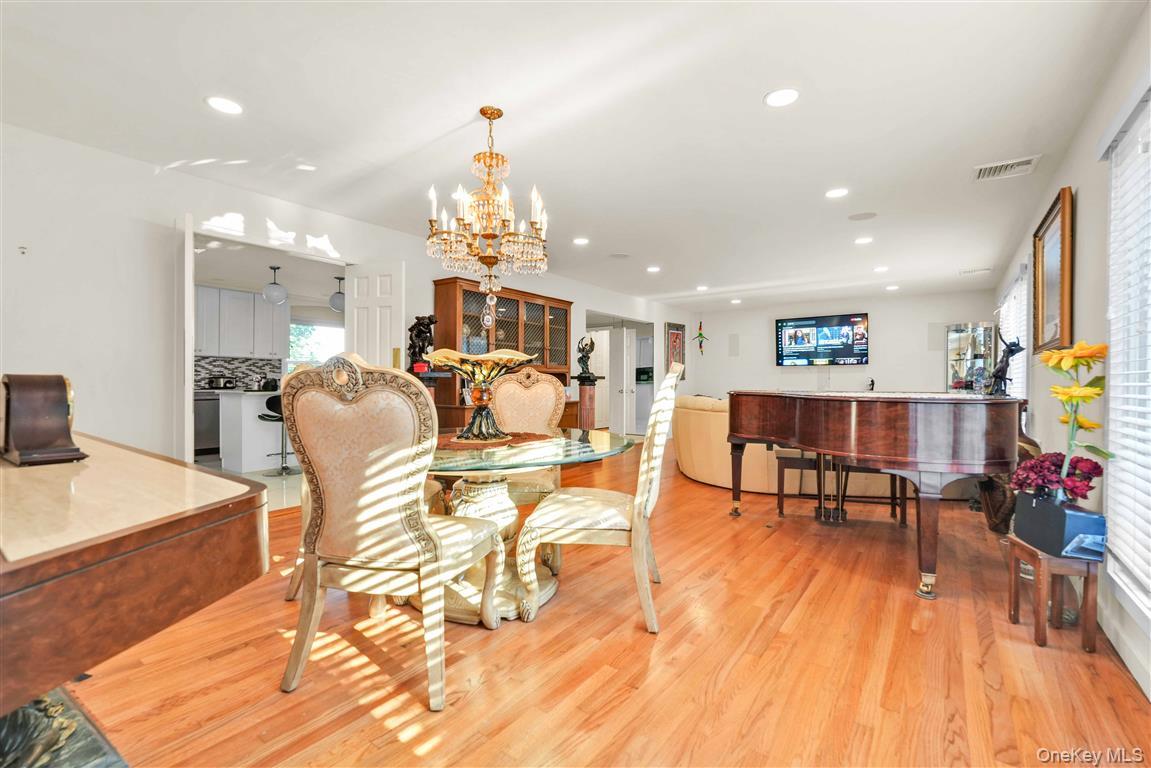 105 Park Lane – For Sale photo 10