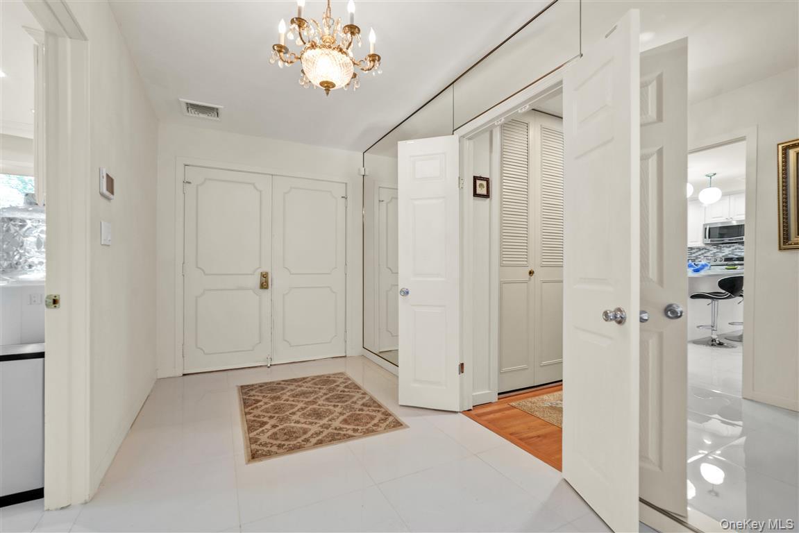 105 Park Lane – For Sale photo 15