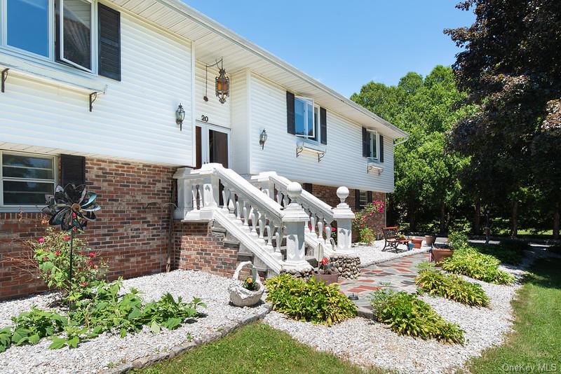 20 Craig Lane – For Sale photo 3