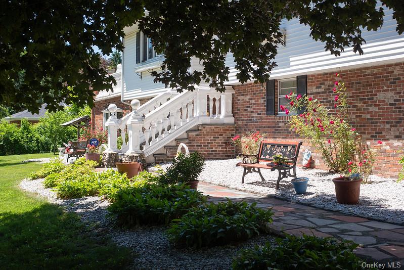 20 Craig Lane – For Sale photo 2