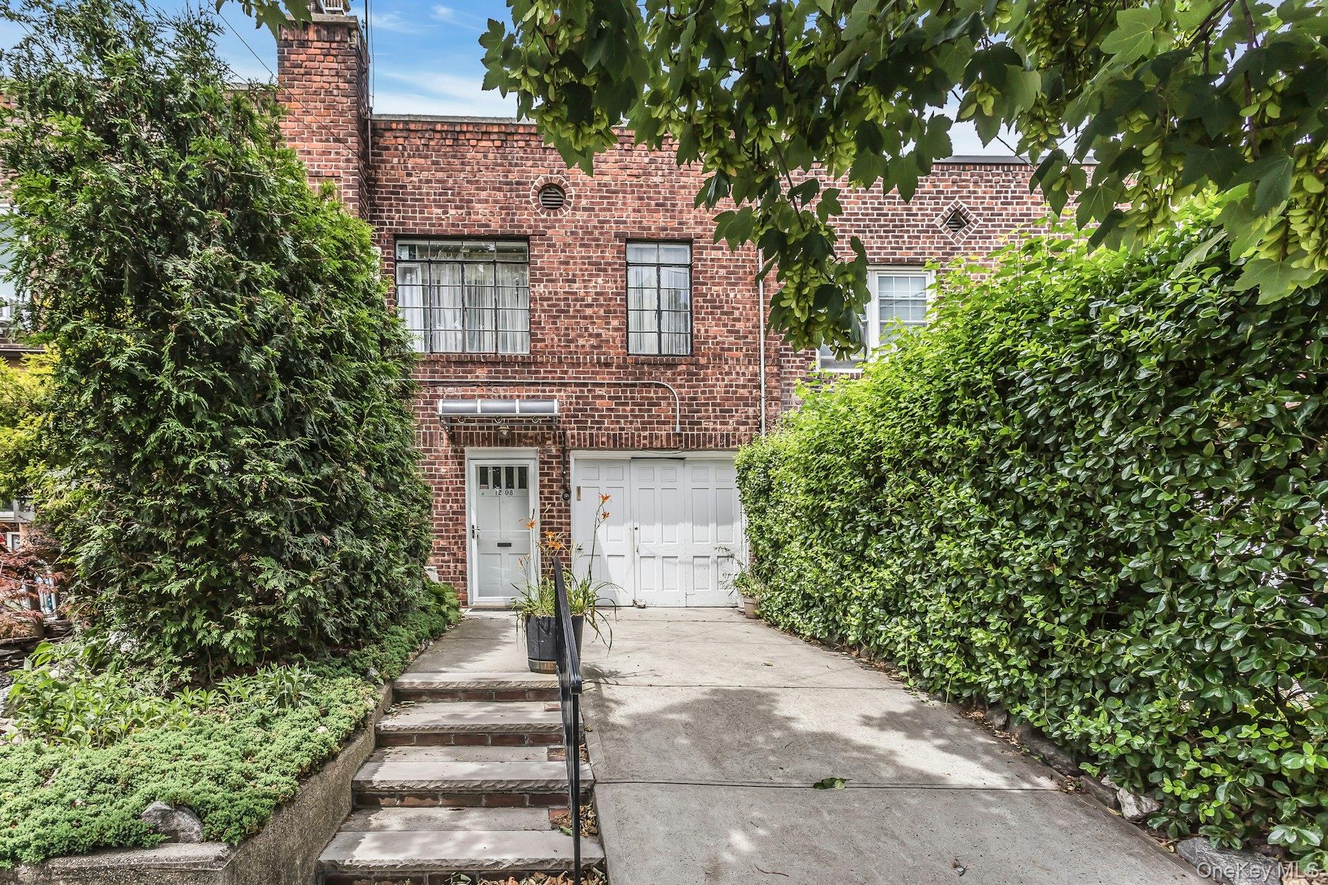 1208 152nd Street – For Sale