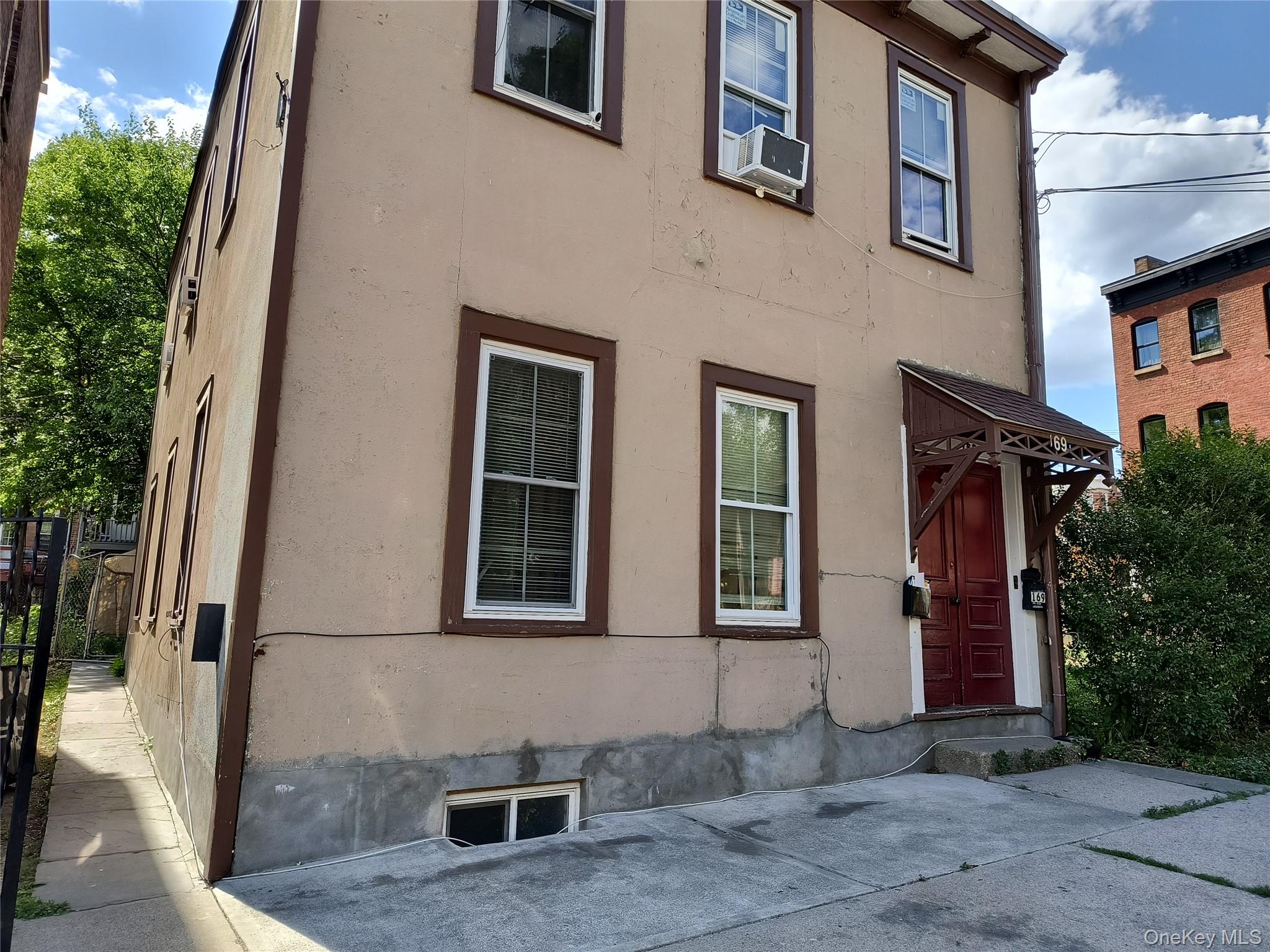 169 N Miller Street – For Rent