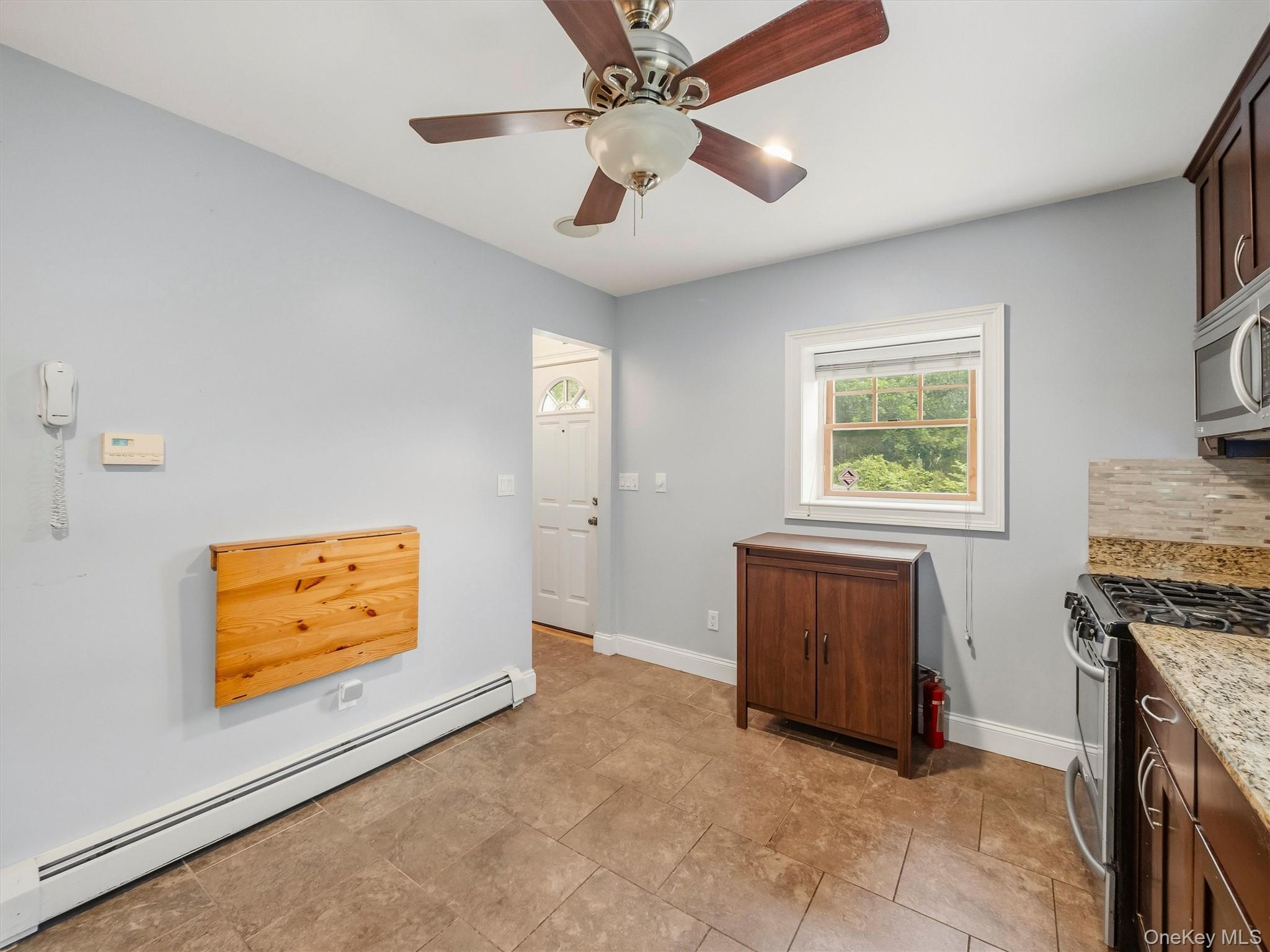 2 Hempstead Lane – For Sale photo 12