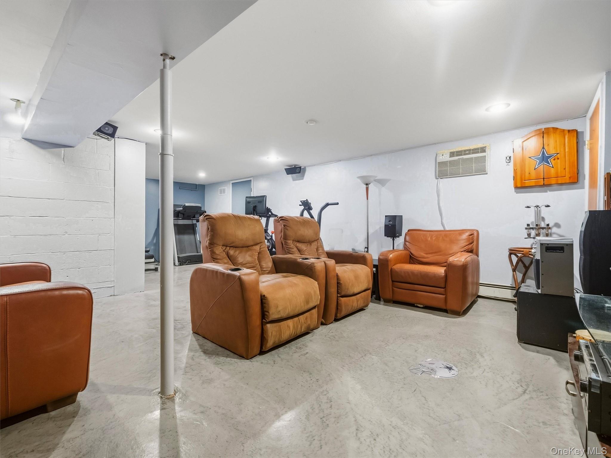 2 Hempstead Lane – For Sale photo 33