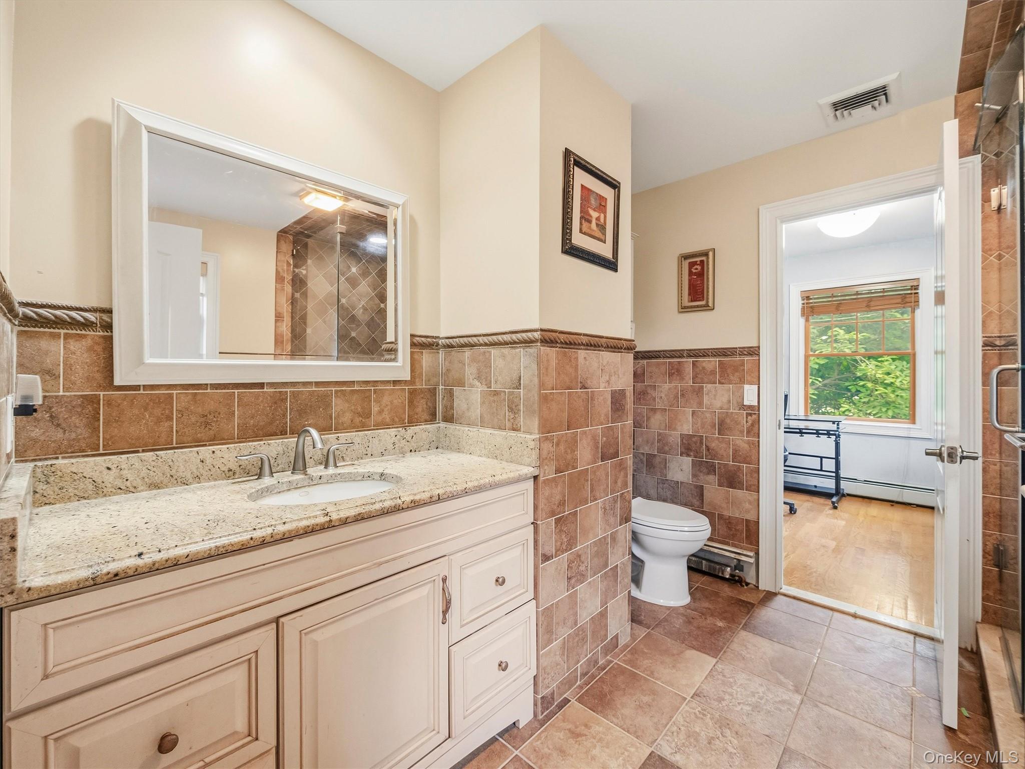 2 Hempstead Lane – For Sale photo 26