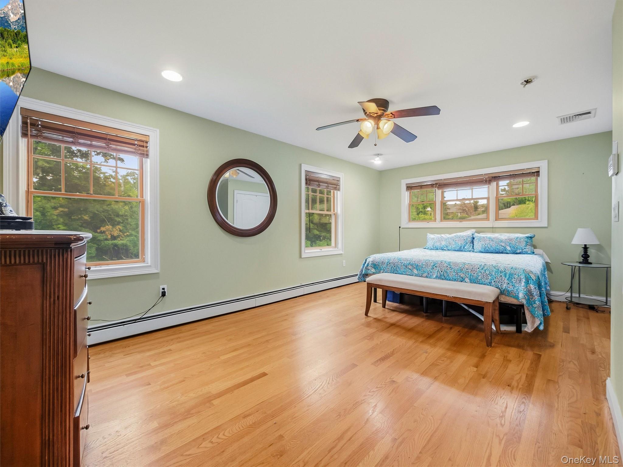 2 Hempstead Lane – For Sale photo 22