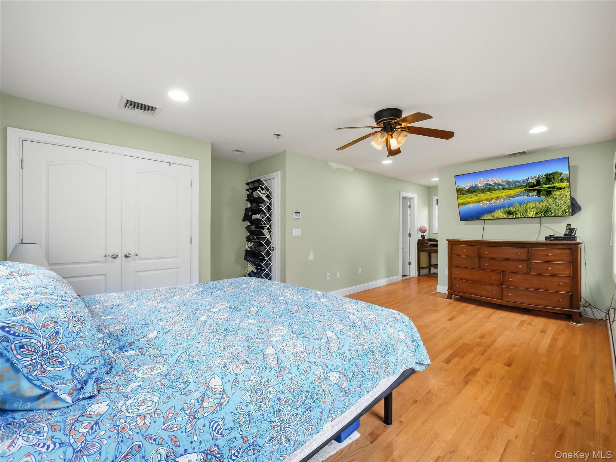 2 Hempstead Lane – For Sale photo 23