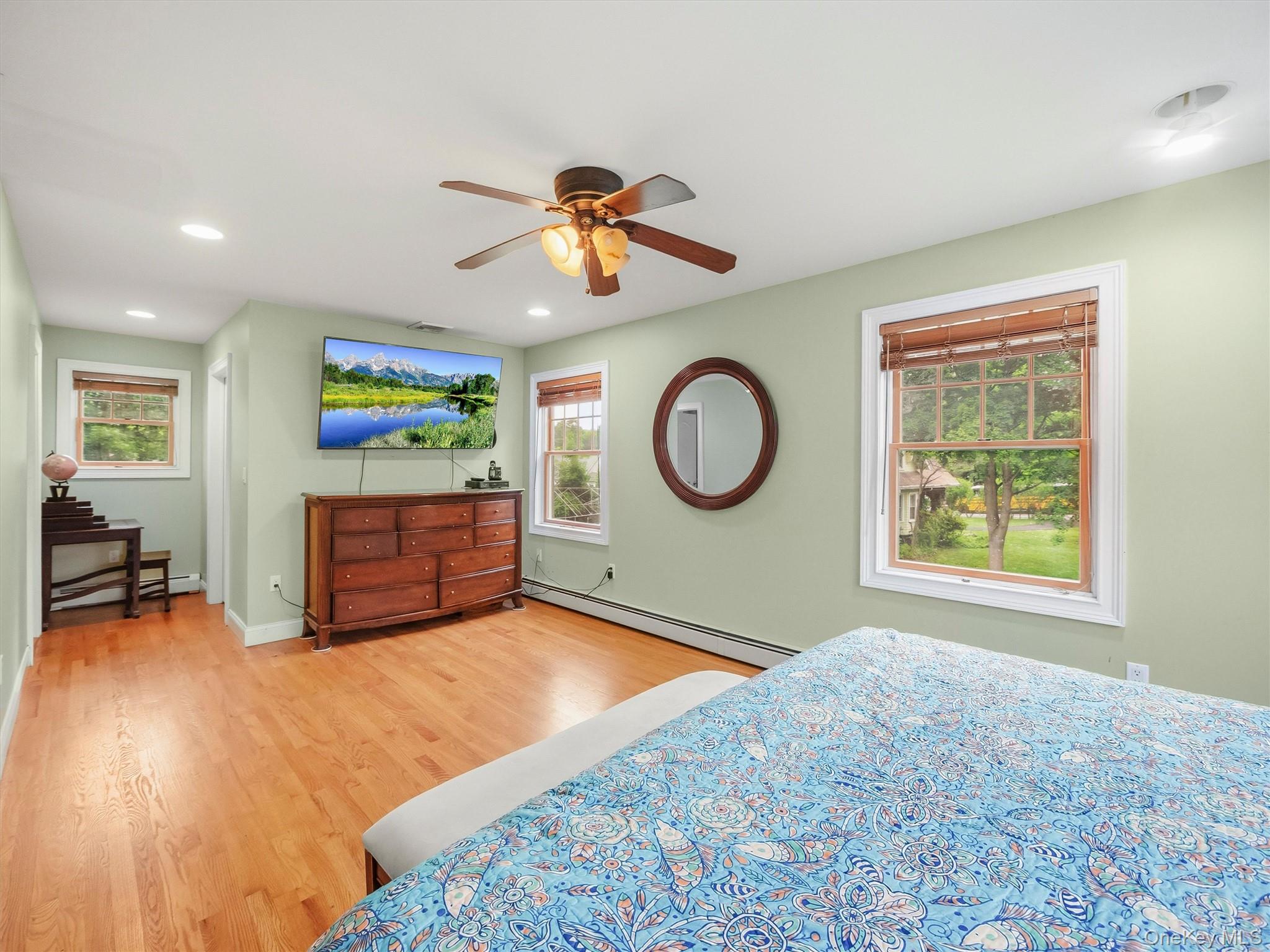 2 Hempstead Lane – For Sale photo 24