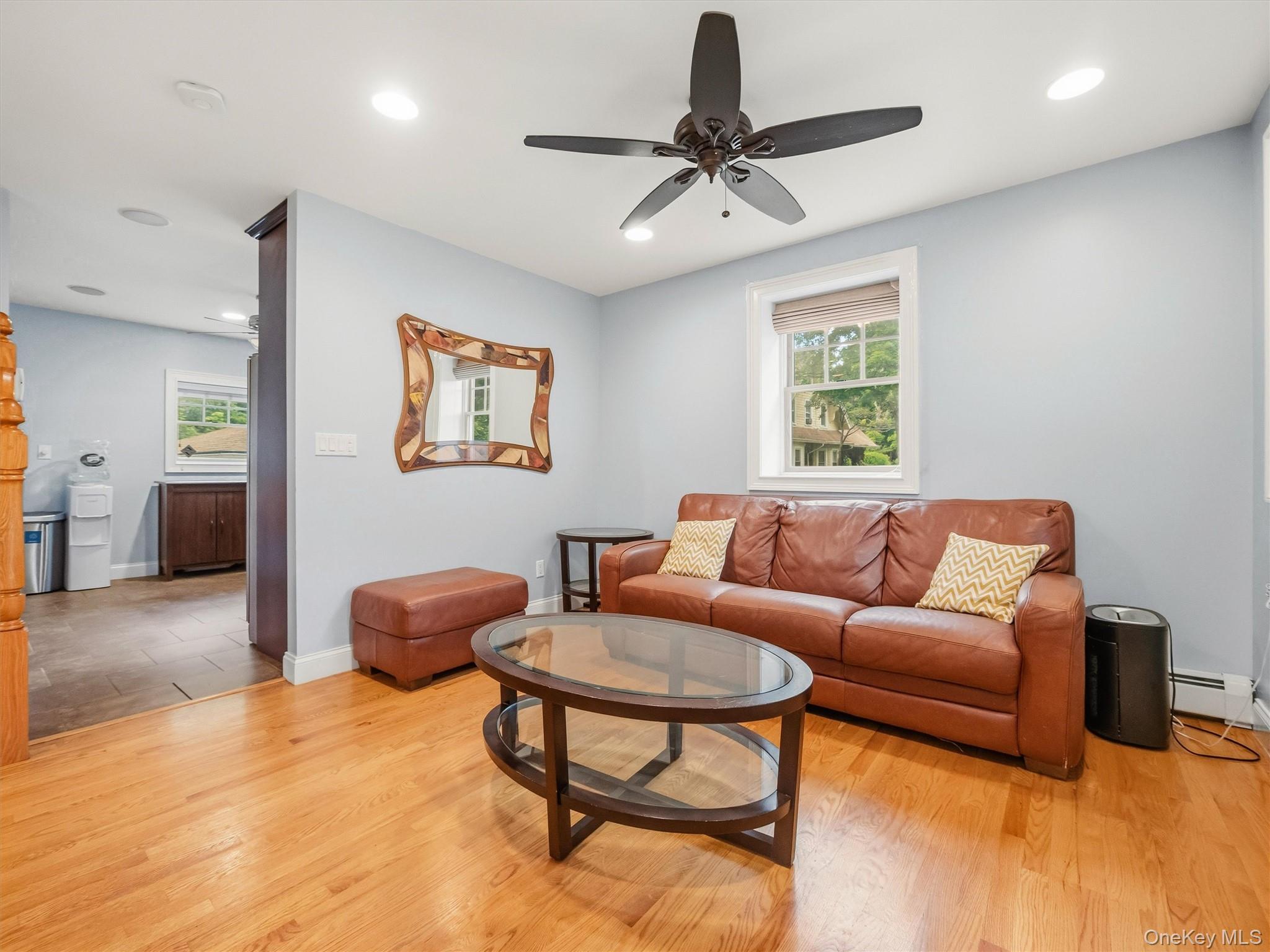 2 Hempstead Lane – For Sale photo 6