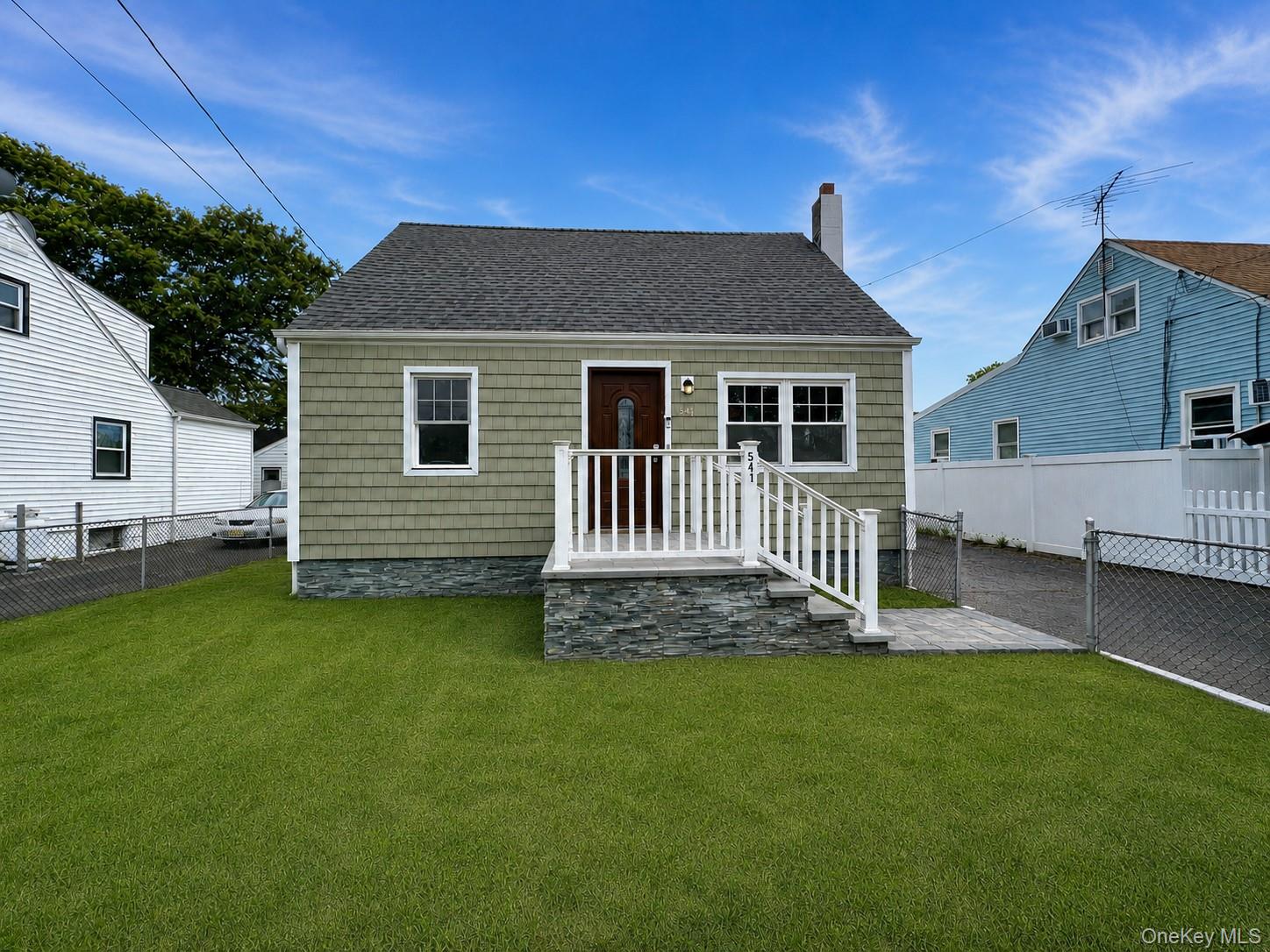 541 N Indiana Avenue – For Sale photo 2