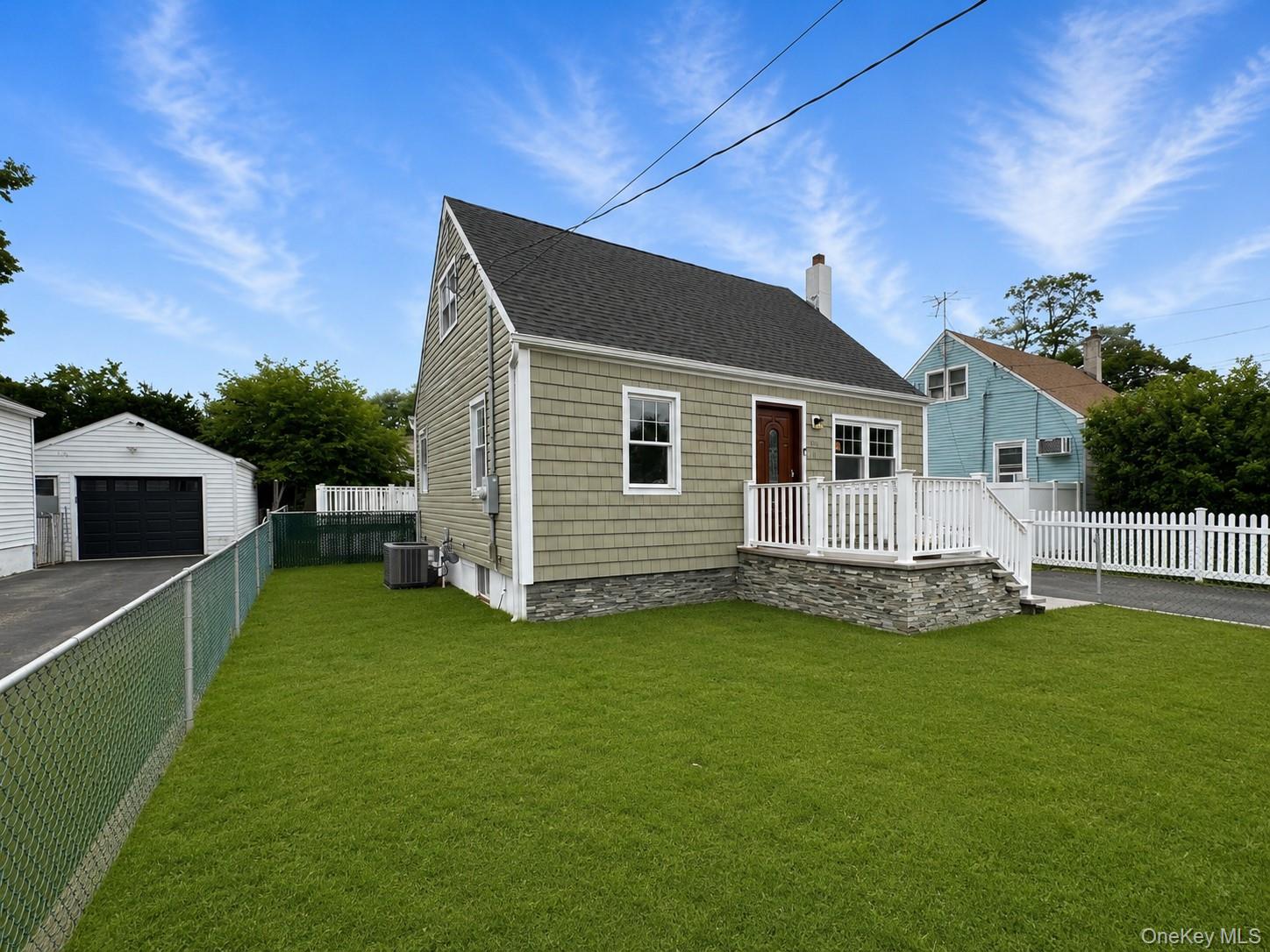 541 N Indiana Avenue – For Sale photo 3