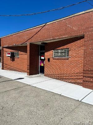 490 Uniondale Avenue – For Rent