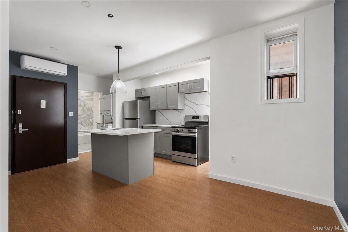 324 Eldert Street, Unit 2B photo 8