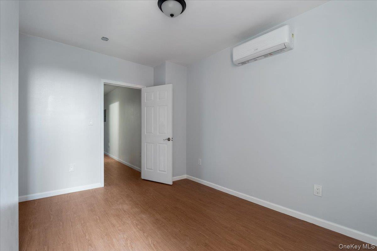 324 Eldert Street, Unit 3A photo 8