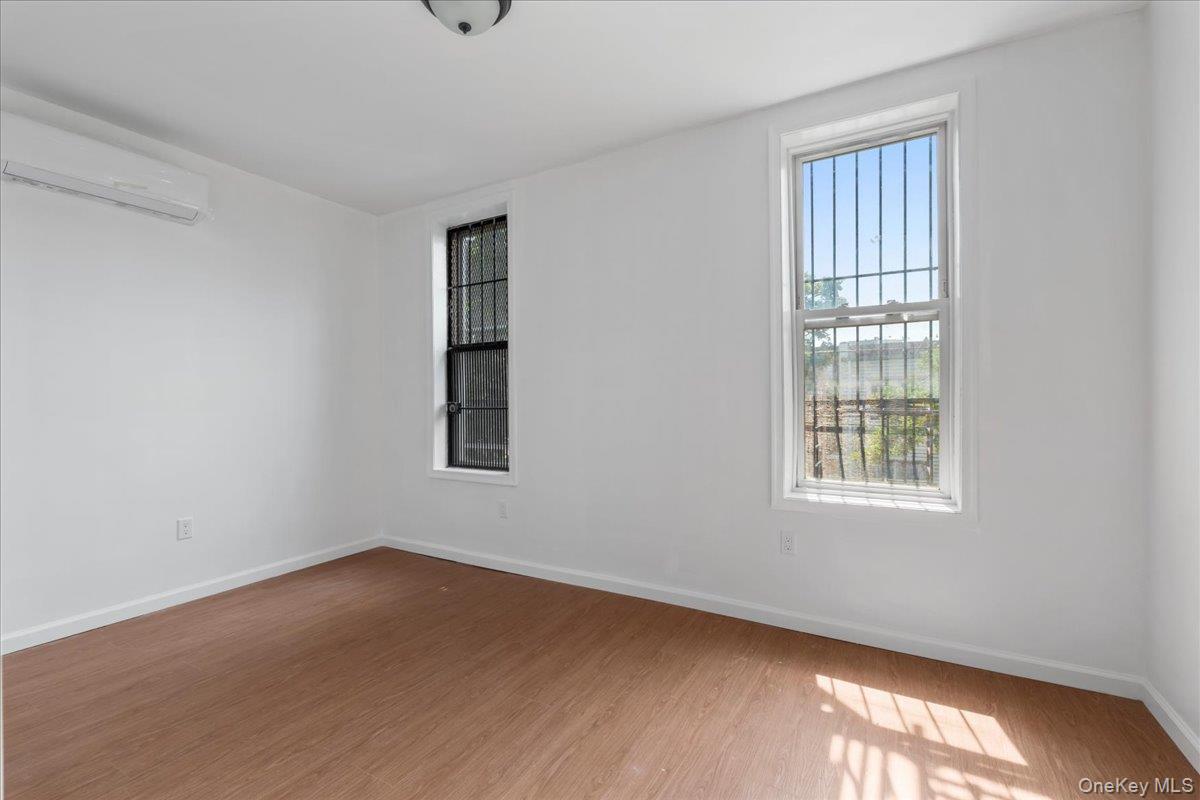 324 Eldert Street, Unit 3B photo 5