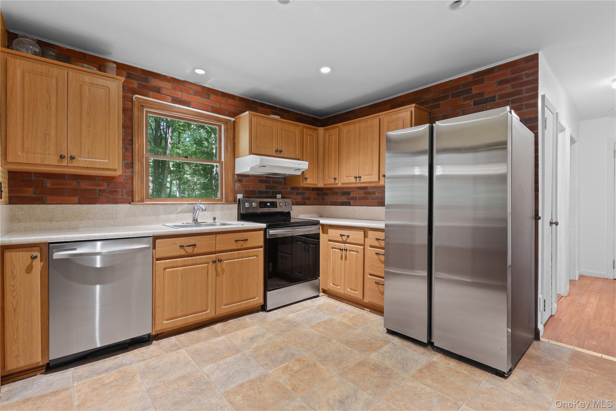 9 Stewart Road – For Sale photo 7