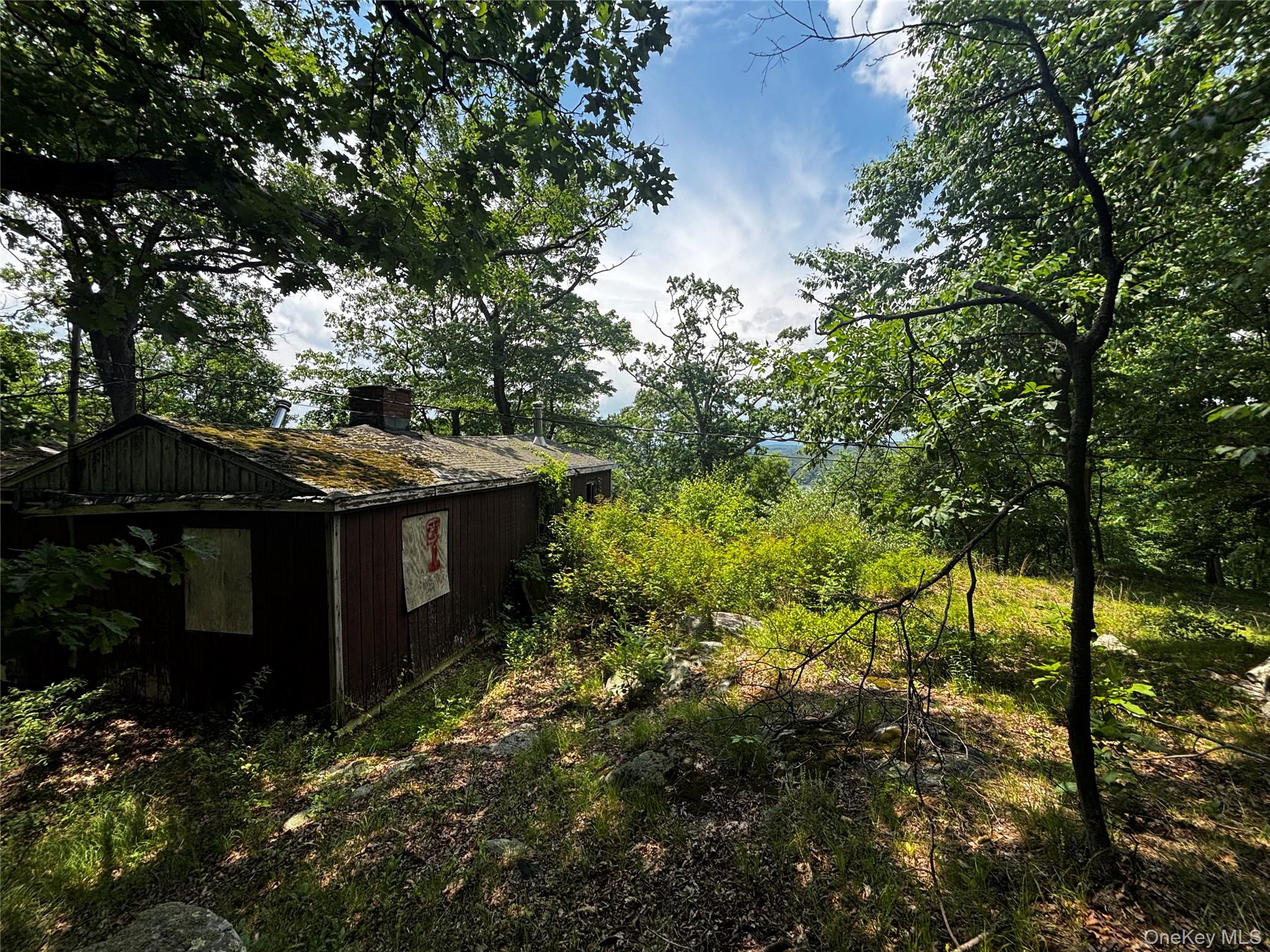 560 Oscawana Lake Road – For Sale photo 9