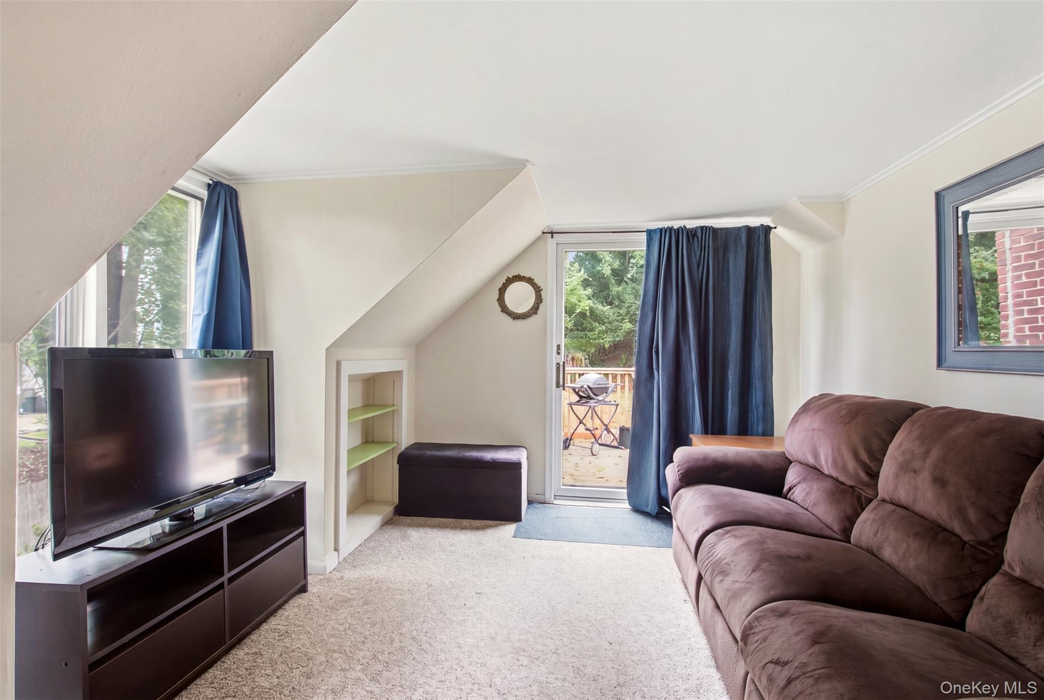 35 Ward Avenue – For Sale photo 17