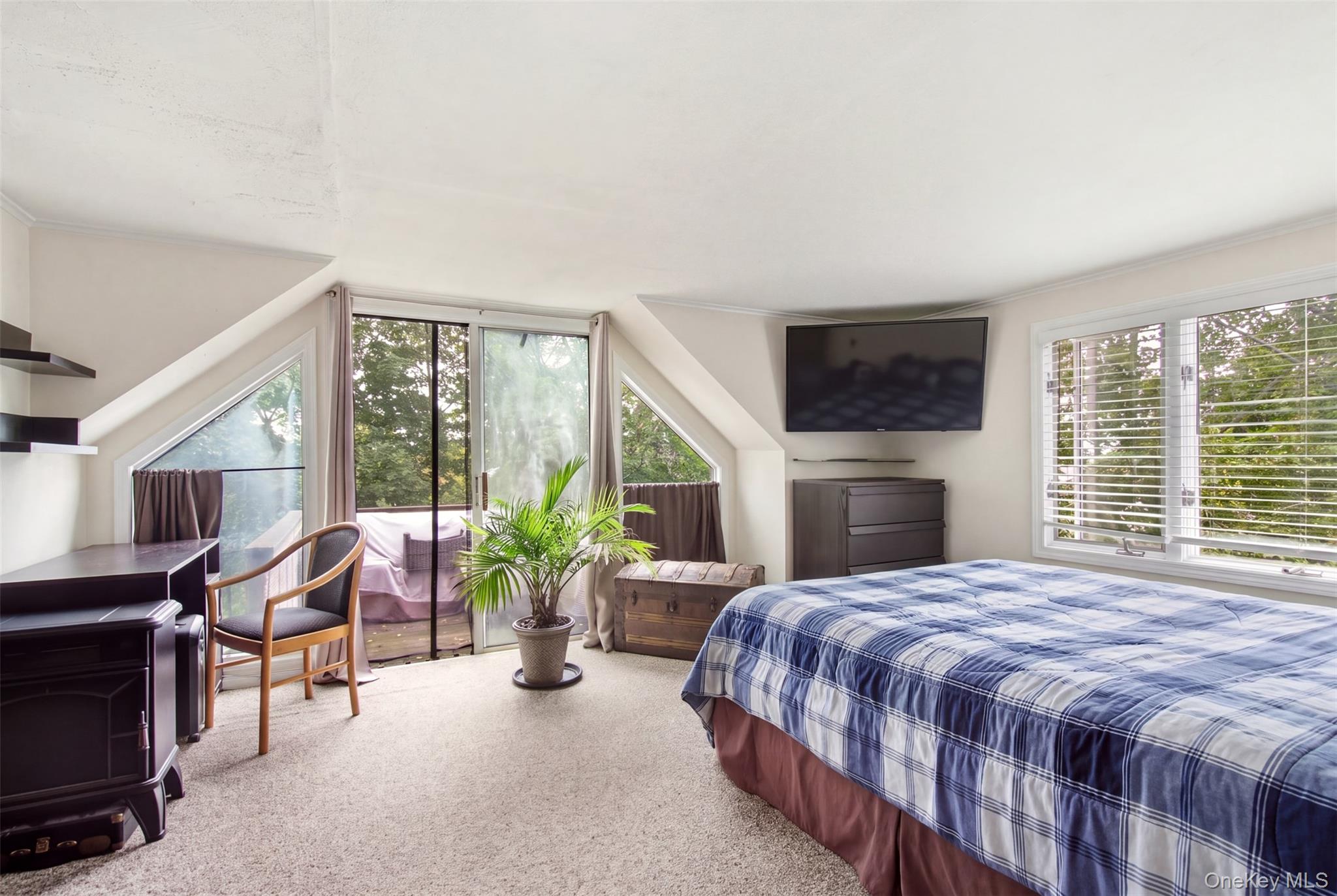 35 Ward Avenue – For Sale photo 21