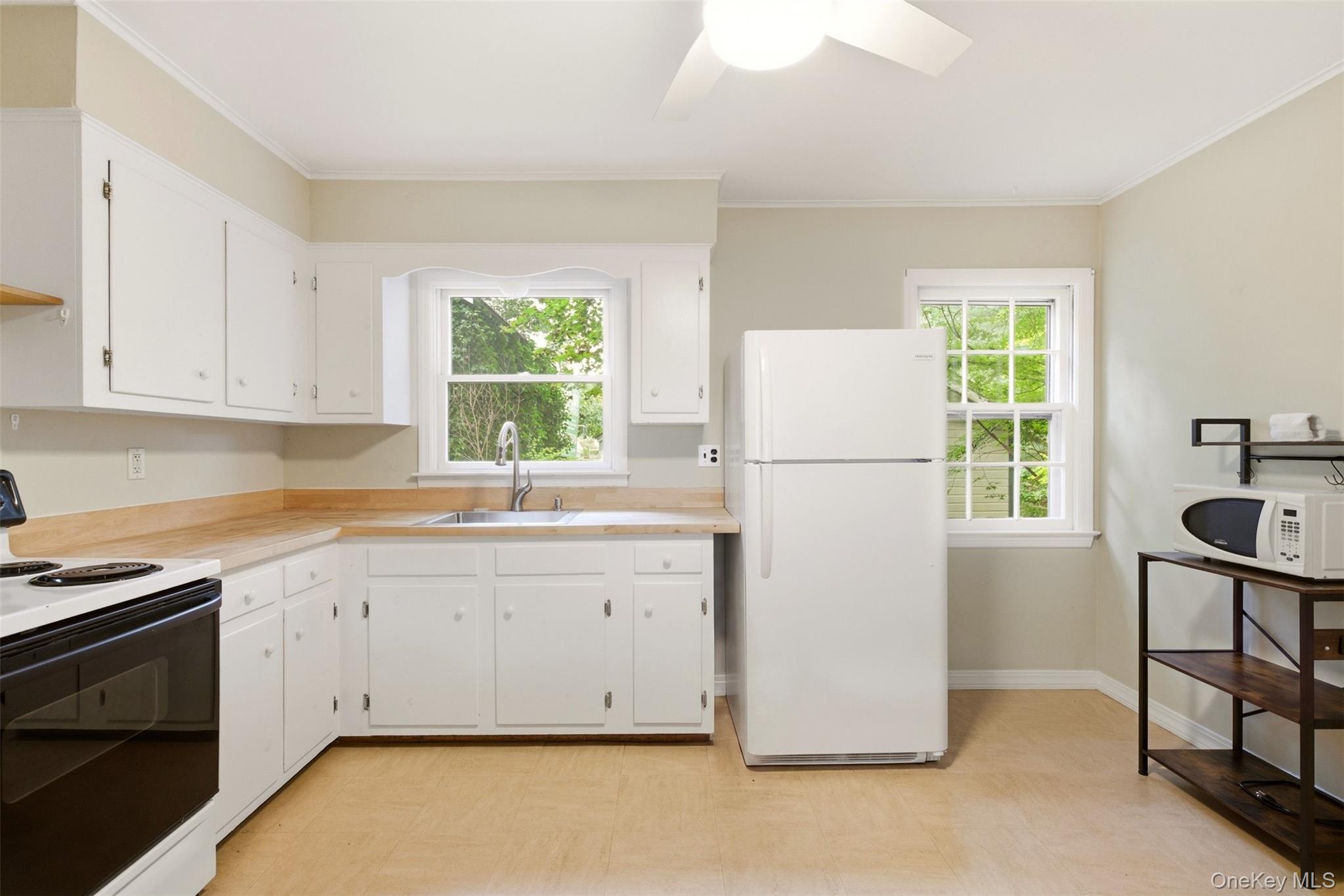 35 Ward Avenue – For Sale photo 9