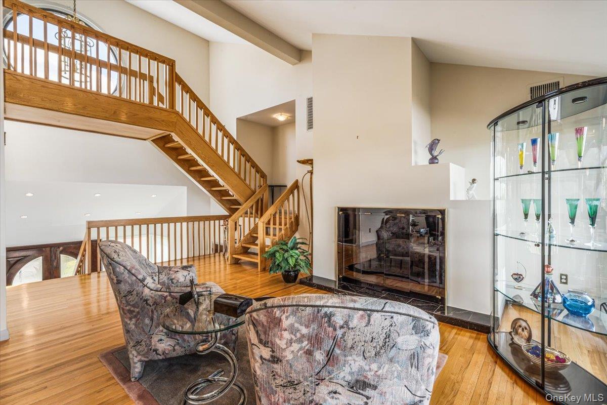 15443 Riverside Drive – For Sale photo 9