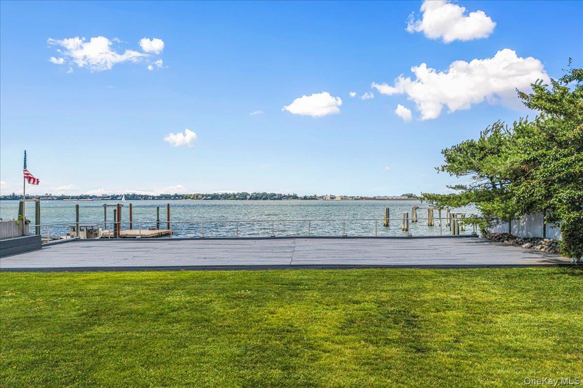 15443 Riverside Drive – For Sale photo 35